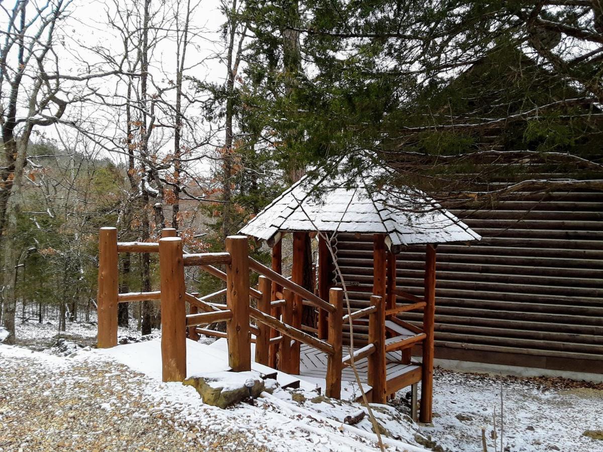 Cherokee Mountain Log Cabins ยูเรกาสปริงส์ ภายนอก รูปภาพ